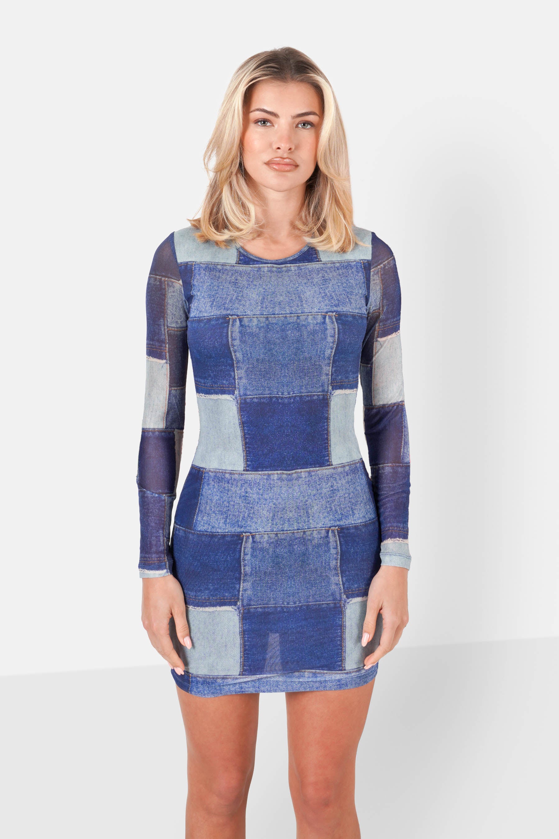 Kleid mit Juwelenlogo-Print in Blau