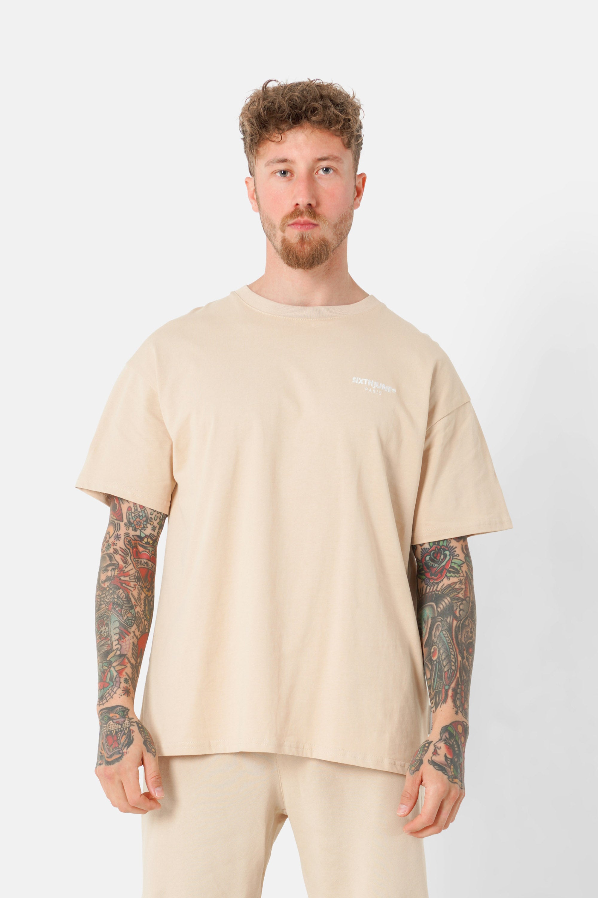 Essential-T-Shirt mit normalem Logo in Beige