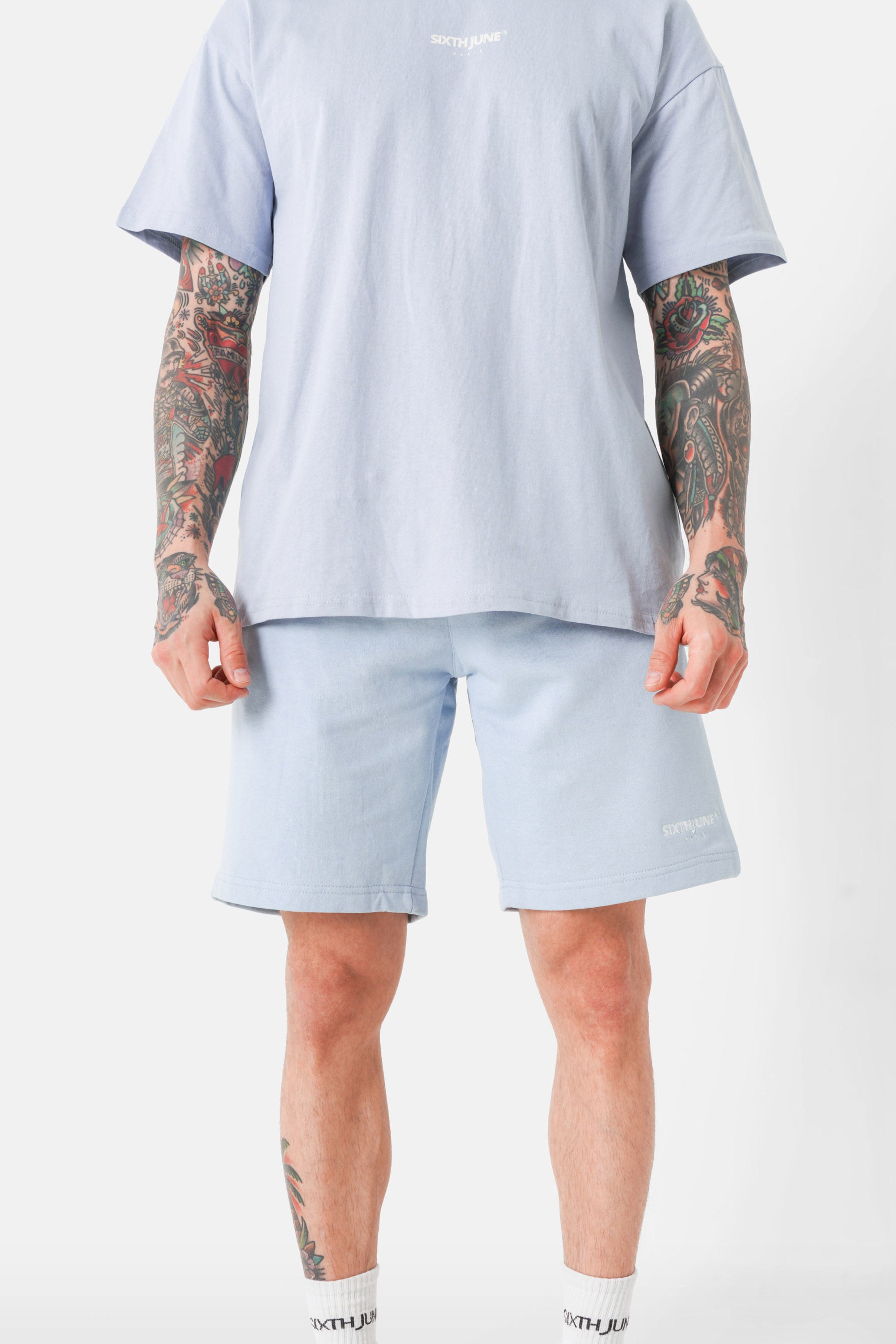 Weiche, bestickte Logo-Shorts Hellblau