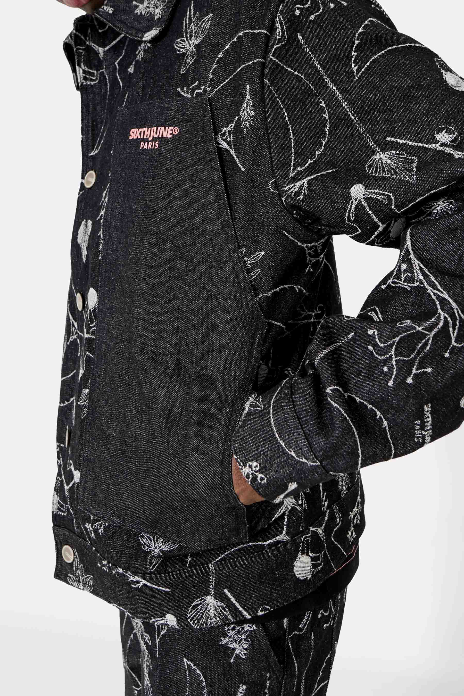 Jeansjacke mit Käfer-Print Schwarz