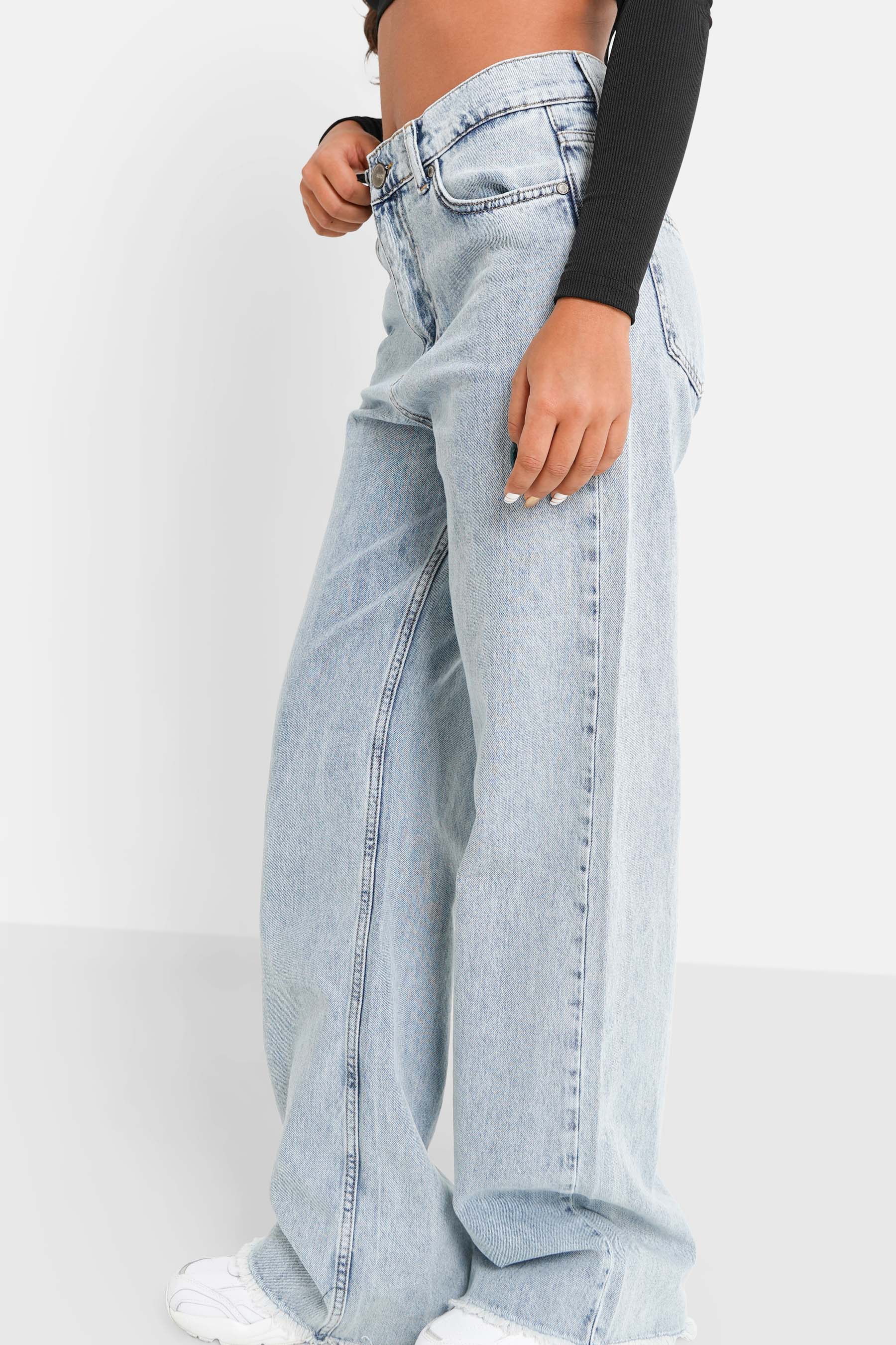 Loose bottom jeans Blue