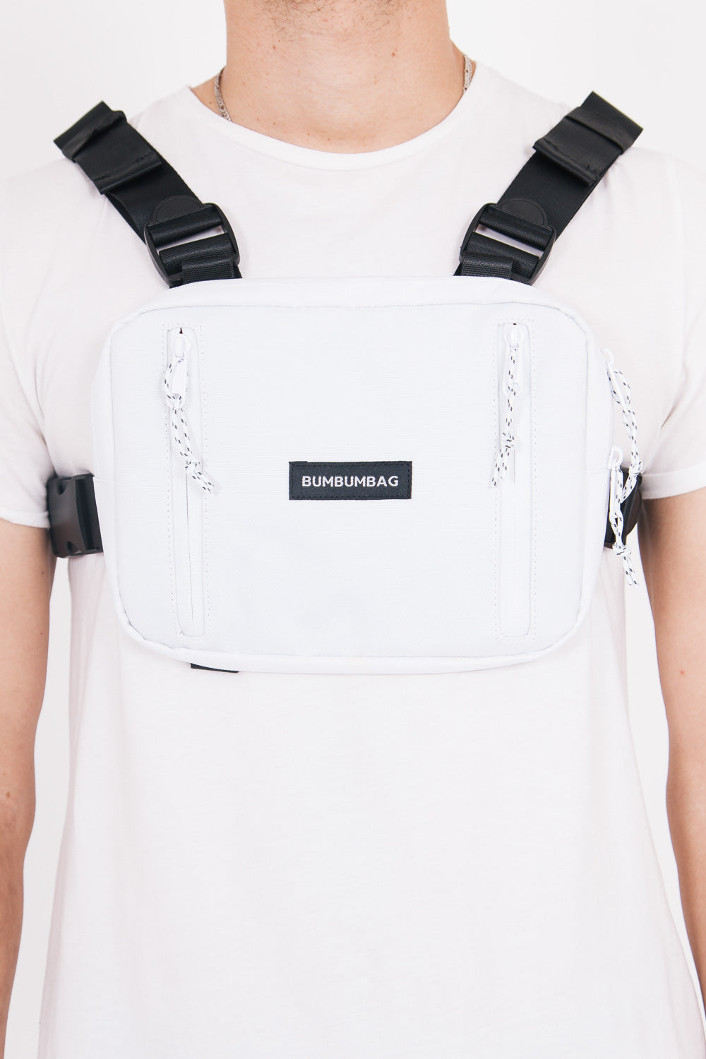 Text zipped little chest bag white